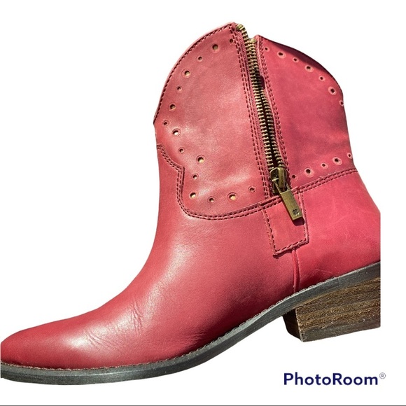 Leather Cowgirl/ cowboy boots in red size 6 Lucky brand - Picture 3 of 6